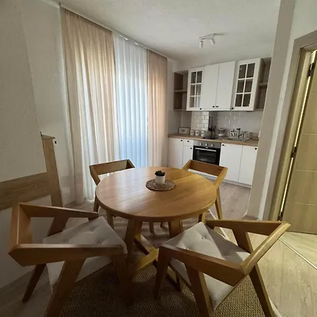 Mihail I Lina Apartment